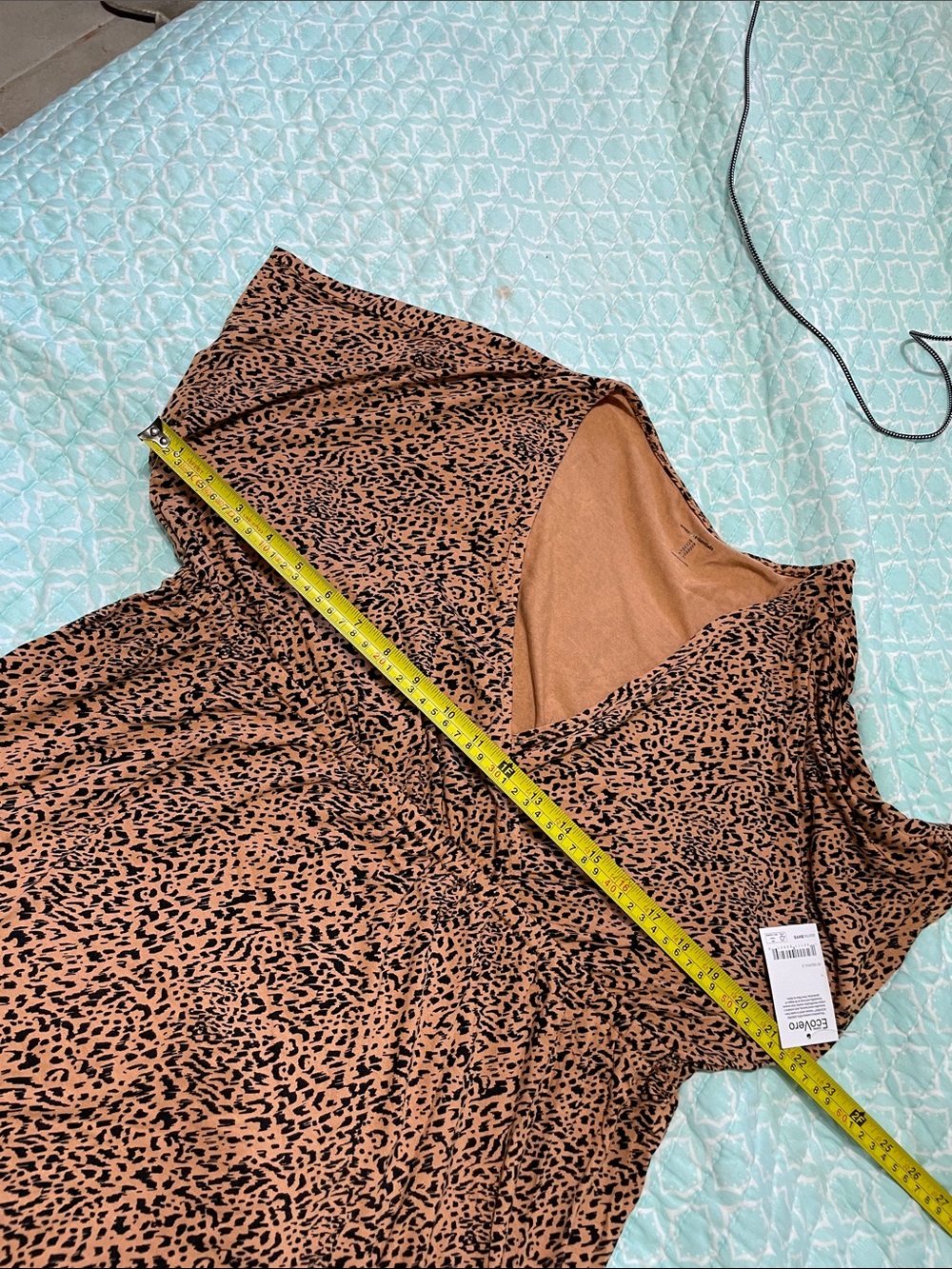 Leopard print wrapped dress from Amazon essentials - Picture 5 of 9